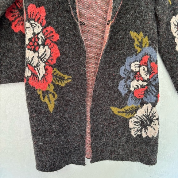 Vertigo Dark Gray Floral Cardigan Sweater Coat Oversized Size Small - Picture 3 of 15
